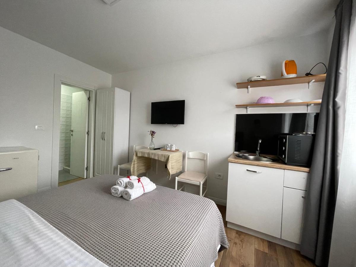 Central Studio Apartments Tiran Dış mekan fotoğraf