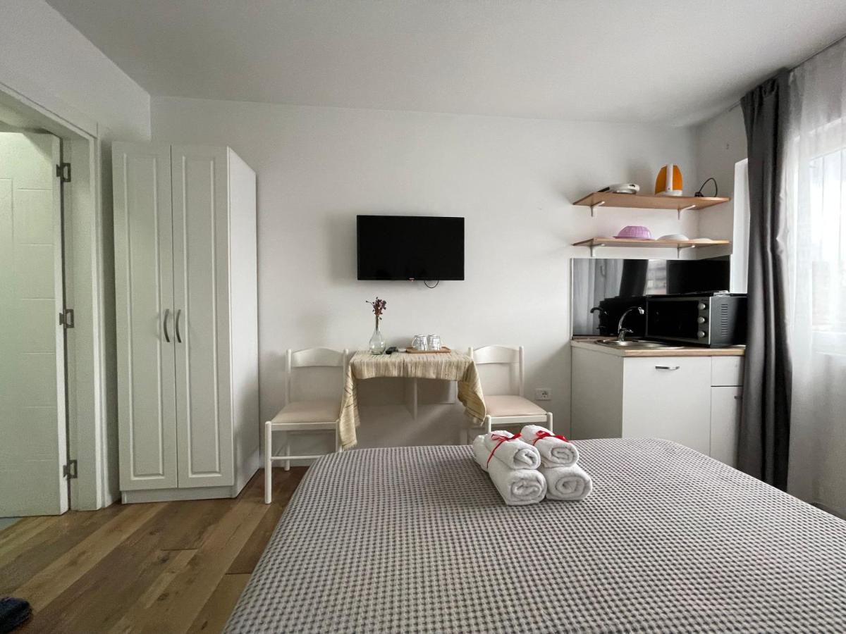 Central Studio Apartments Tiran Dış mekan fotoğraf