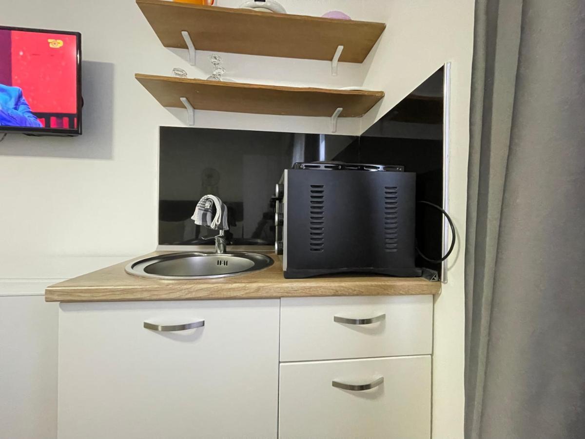 Central Studio Apartments Tiran Dış mekan fotoğraf