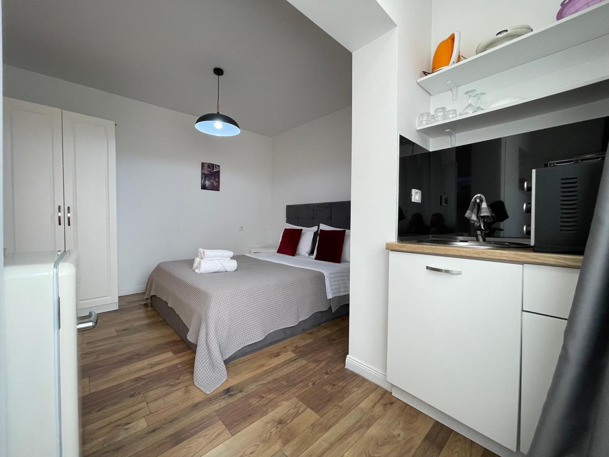Central Studio Apartments Tiran Dış mekan fotoğraf