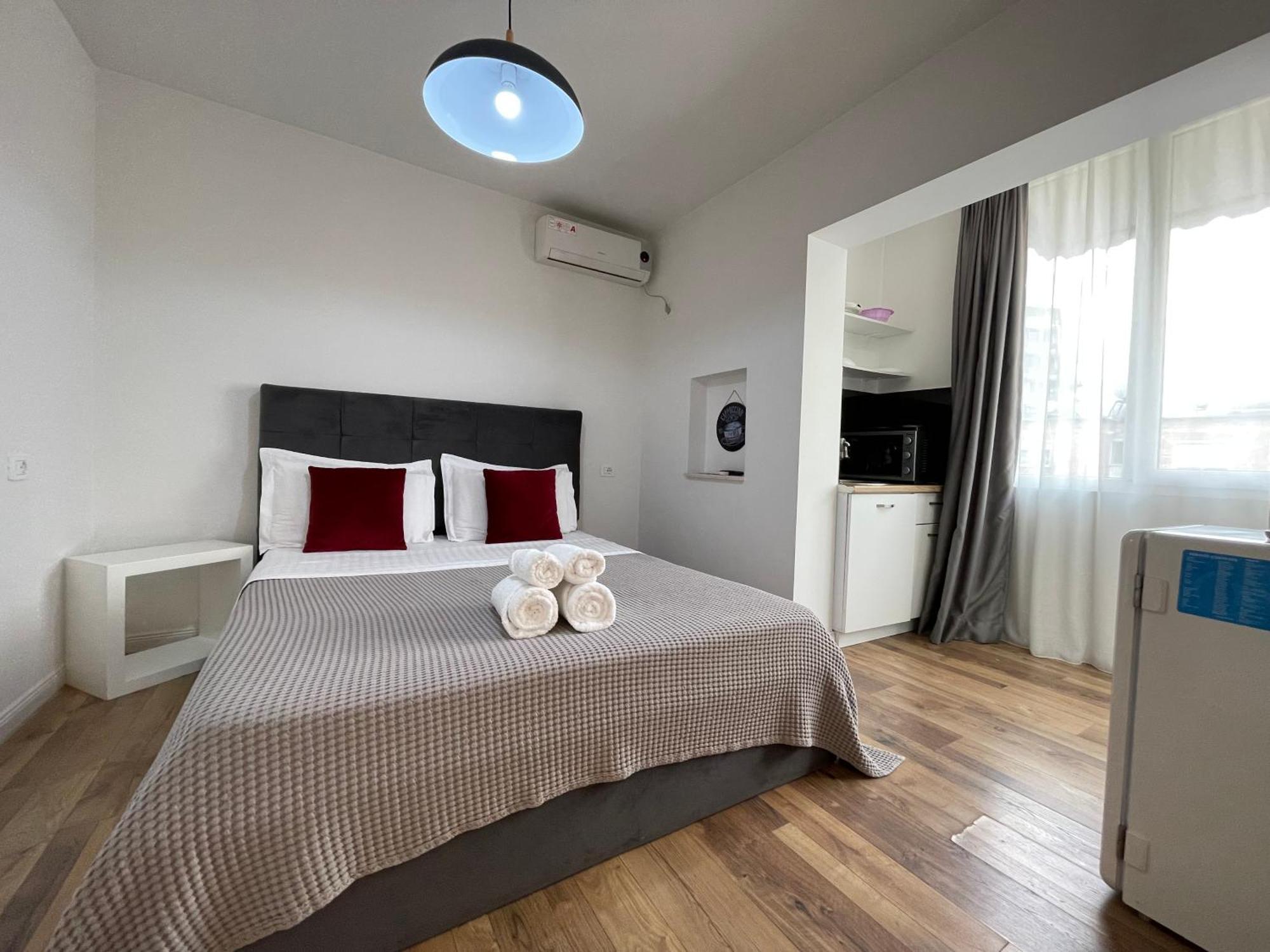 Central Studio Apartments Tiran Dış mekan fotoğraf
