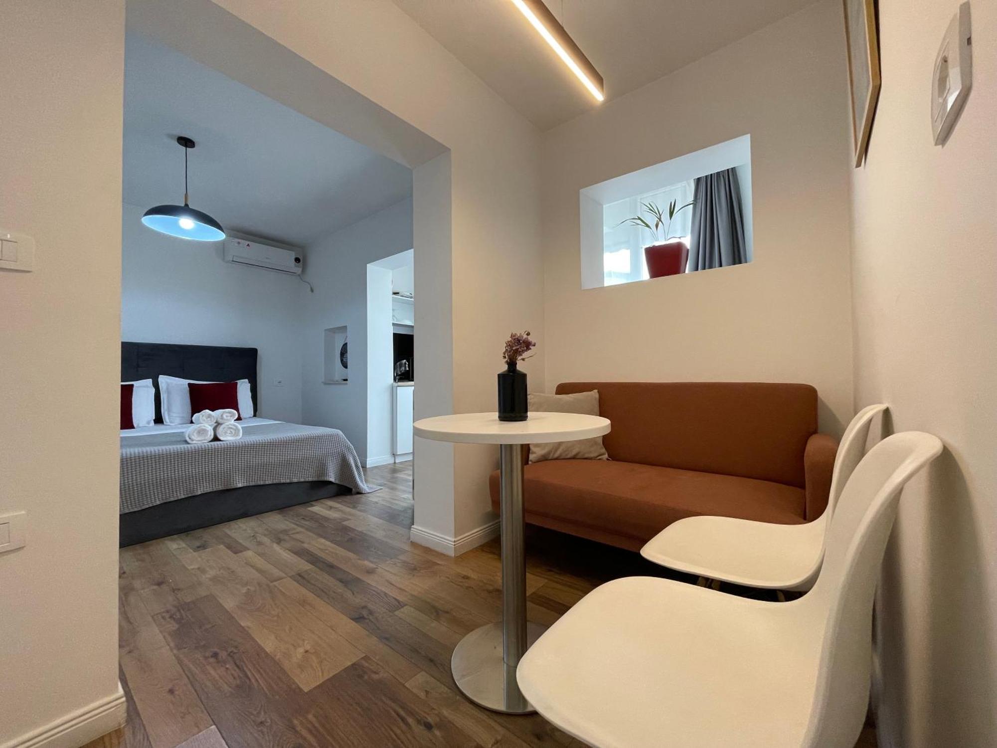Central Studio Apartments Tiran Dış mekan fotoğraf